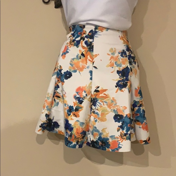 Bershka Dresses & Skirts - 🛍3 for 15🛍 Floral A line Mini